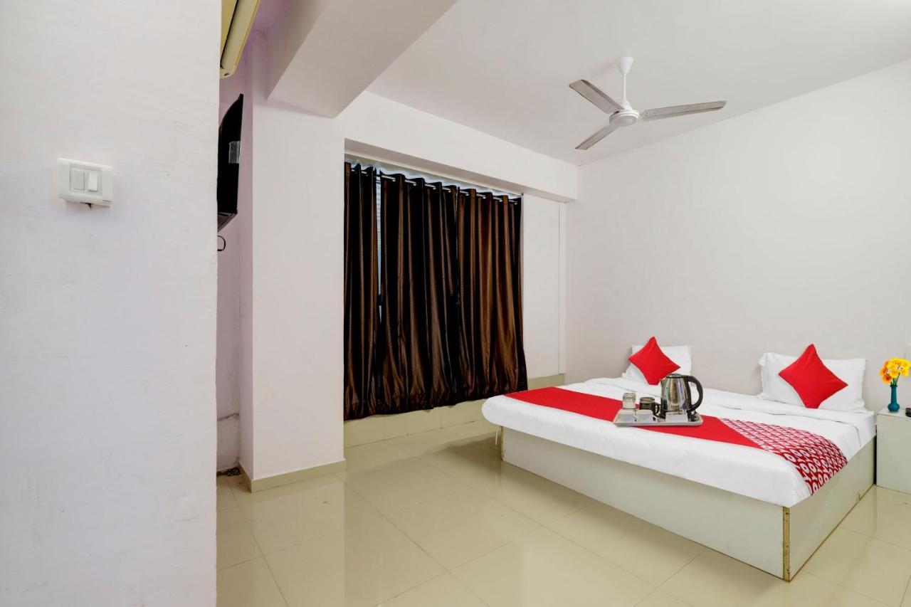 Hotel O Cozy Rooms Surate Extérieur photo