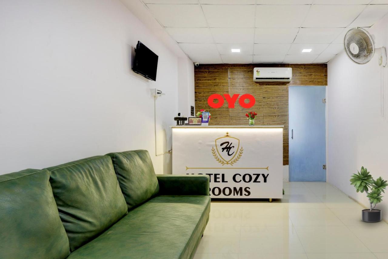 Hotel O Cozy Rooms Surate Extérieur photo