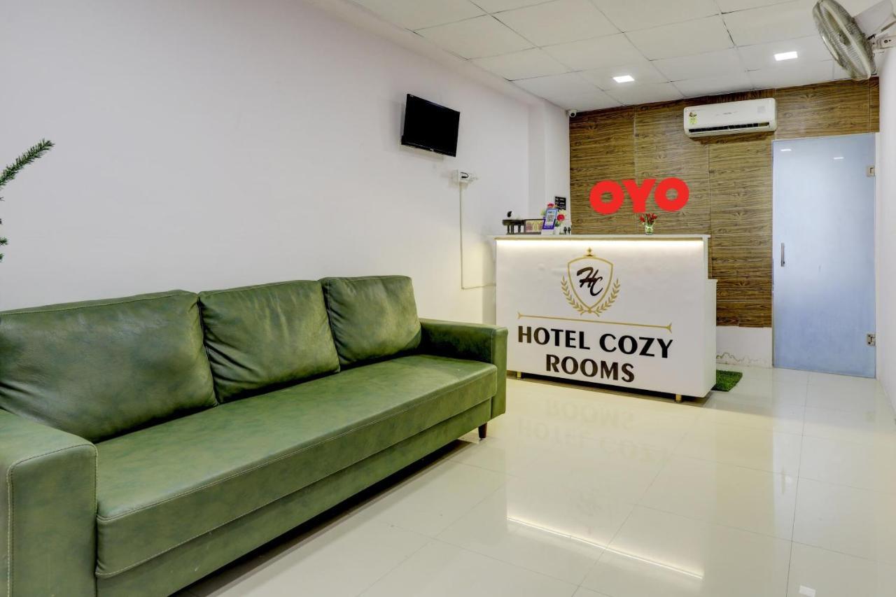 Hotel O Cozy Rooms Surate Extérieur photo